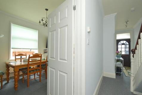 resizedEntHall1.jpg