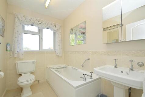resizedBathroom.jpg