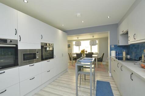 resizedKitchen2.jpg