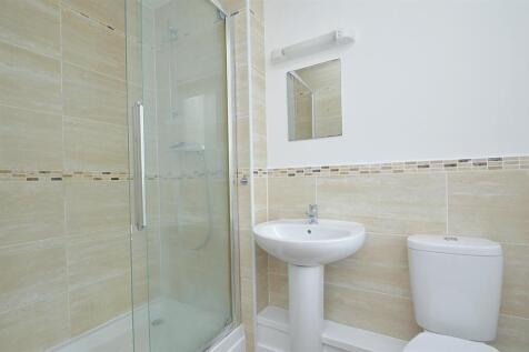 resizedShowerRoom.jpg