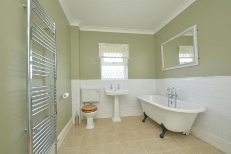 resizedBathroom1.jpg