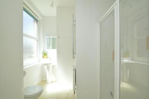 resizedShowerRoom.jpg