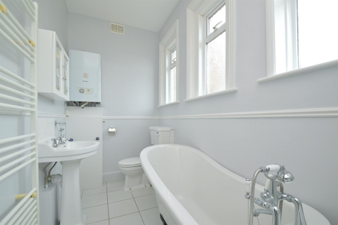 resizedBathroom1.png