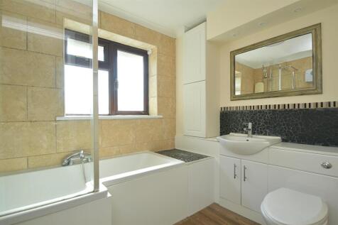 resizedBathroom.jpg