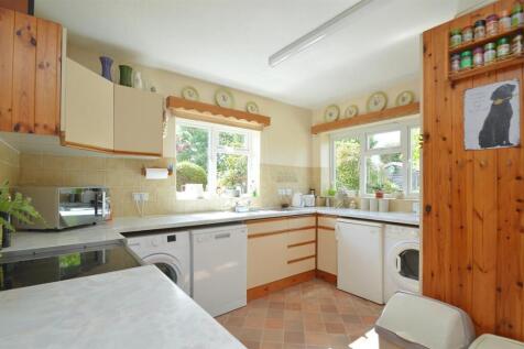 resizedKitchen3.jpg