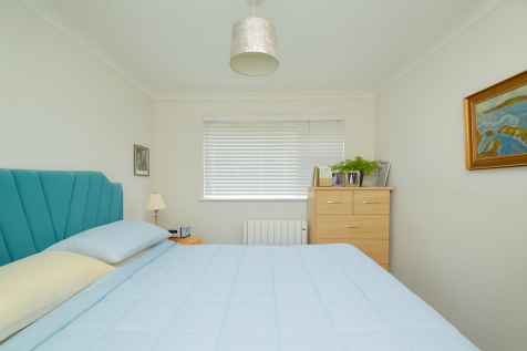 Bed1NEW.PNG