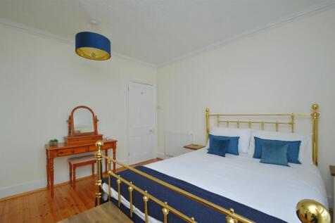 resizedBed1b.jpg
