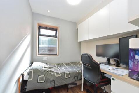 Bedroom/Office