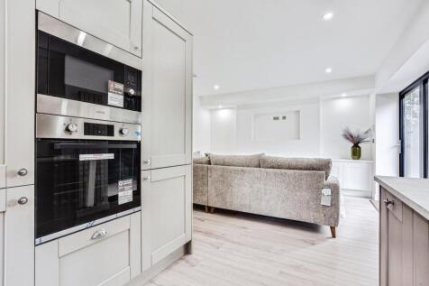 Living Room/Kitchen