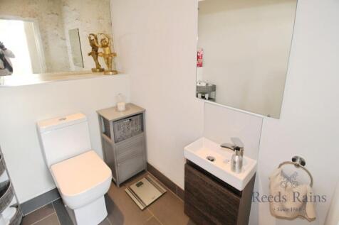 Cloakroom WC