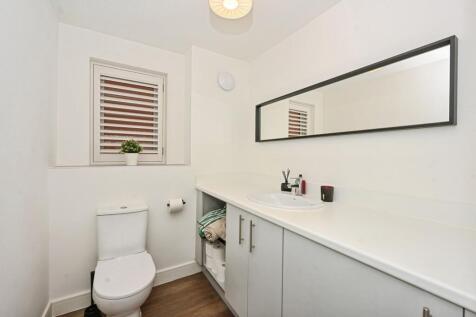 Cloakroom/Utility