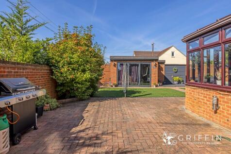 Rear Garden 7.jpg