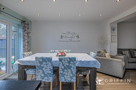 Kitchen &amp; Dining