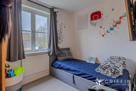 11bedroom2