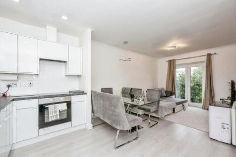 Living/Kitchen/Dining