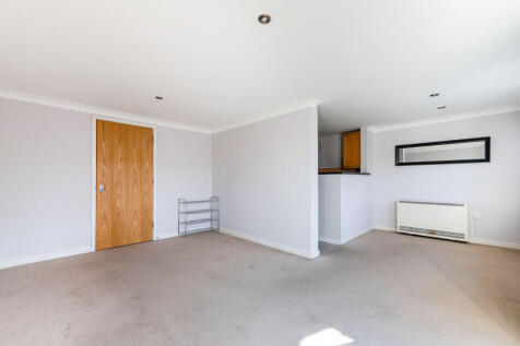 181southwellclosechaffordhundredgraysrm166az8