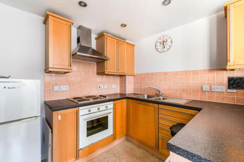 181southwellclosechaffordhundredgraysrm166az12