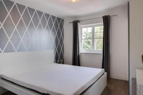 327caspianbed1