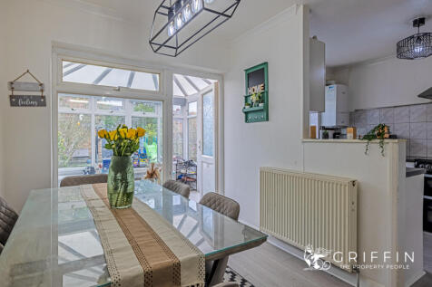 Kitchen &amp; Dining