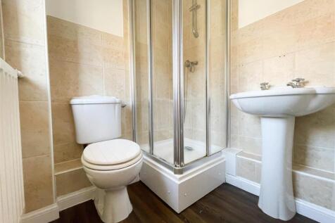 ensuite.jpg