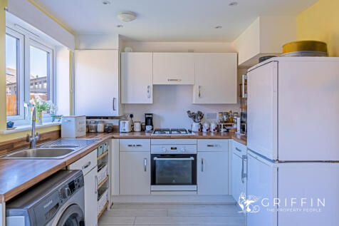 Kitchen &amp; Dining