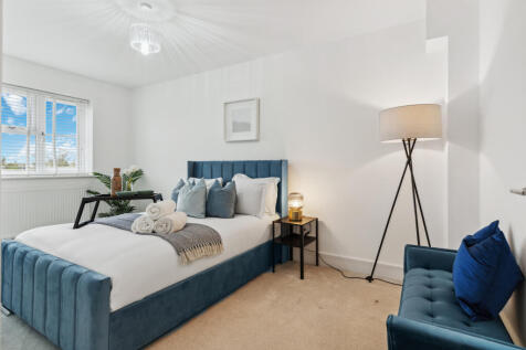 bedroom4