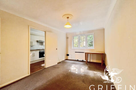 fd20521bliving20room2