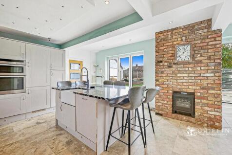 2p1976311p1976315png