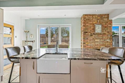 5p1976356p1976360png