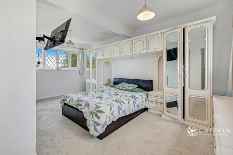 11p1976446p1976450png