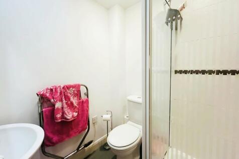 Bedroom One Ensuite