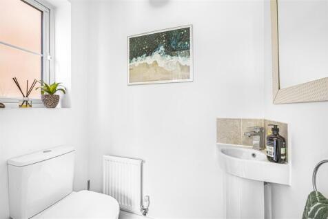 Cloakroom/WC