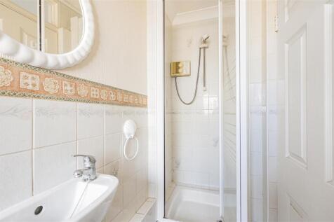 Second Shower Room/WC