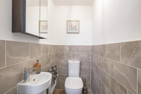 Cloakroom/WC