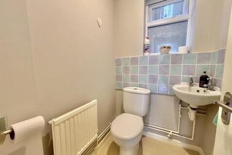 Cloakroom/WC