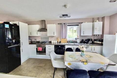 Kitchen/Dining Aera