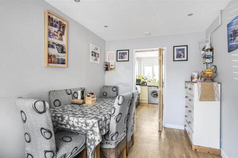 Bedroom 4 / Dining Room