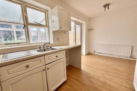 Kitchen / Breakfast Room