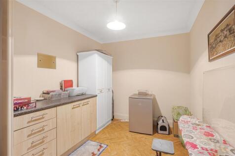 Study / Utility / Bed 4