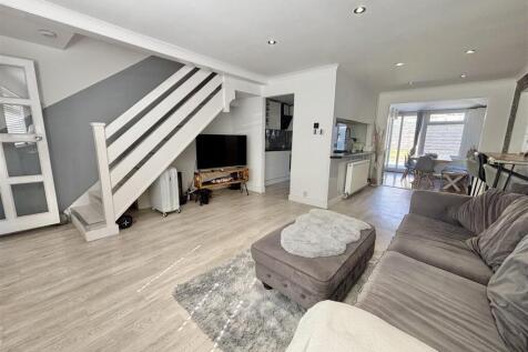 Lounge / Dining Room