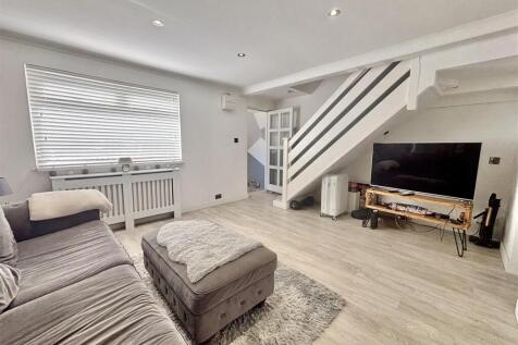Lounge / Dining Room