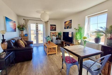 Open Plan Lounge/Diner
