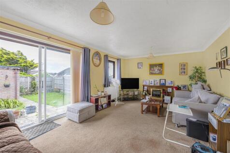Lounge / Dining Room
