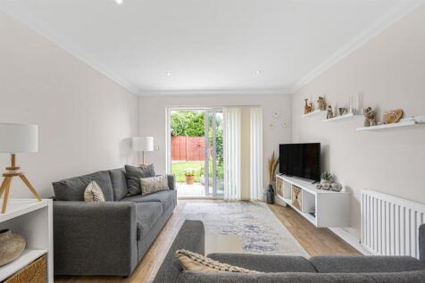 Lounge / Dining Room