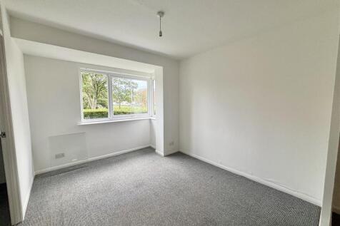 Studio Room