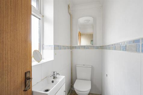 Cloakroom WC