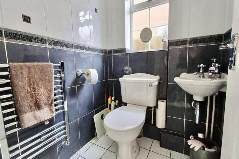 Cloakroom/WC