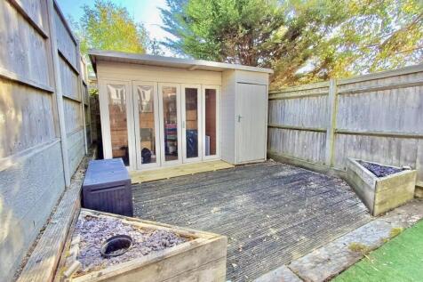 Summerhouse and Decked Area