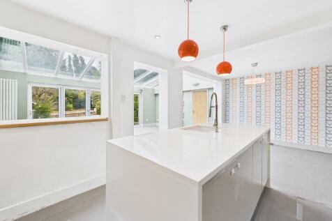 CAM04578G0-PR0030...