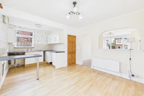 CAM04578G0-PR0032...